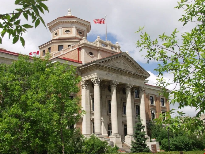 曼尼托巴大學