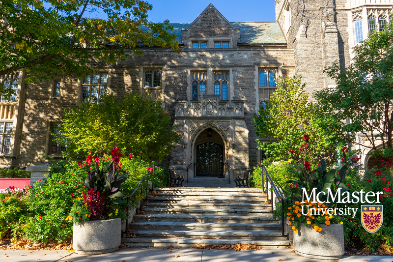 麥克馬斯特大學.png 麥克馬斯特大學.png