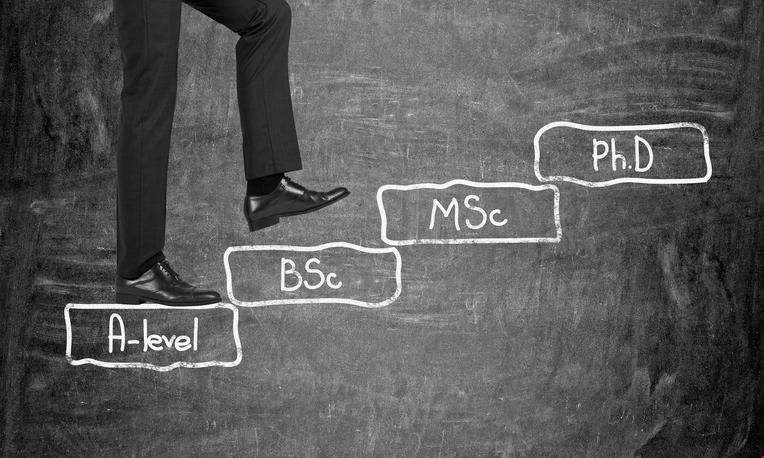 英國讀博士需要幾年.jpg 英國讀博士需要幾年.jpg