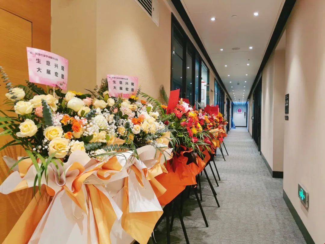 托普仕留學成都分公司內部環境.jpg 托普仕留學成都分公司內部環境.jpg