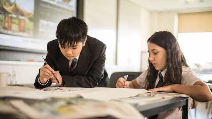 英國高中生如何準備申請本科.jpg 英國高中生如何準備申請本科.jpg