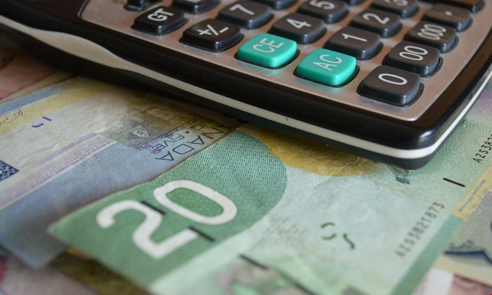 加拿大留學(xué)一年30萬夠嗎.jpg 加拿大留學(xué)一年30萬夠嗎.jpg