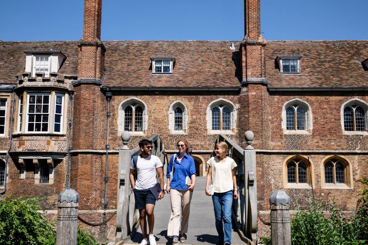 英國大學專排TOP1的高校.jpg 英國大學專排TOP1的高校.jpg